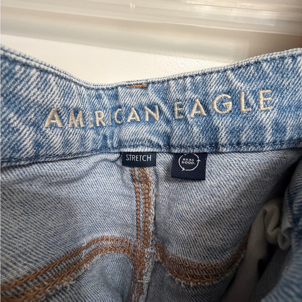 American Eagle Outfitters Light Blue Distressed Straight Leg Jeans - Picture 5 of 6